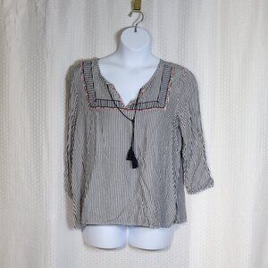 Old Navy Size XL The tunic shirt blue/white striped w/embroidered bodice